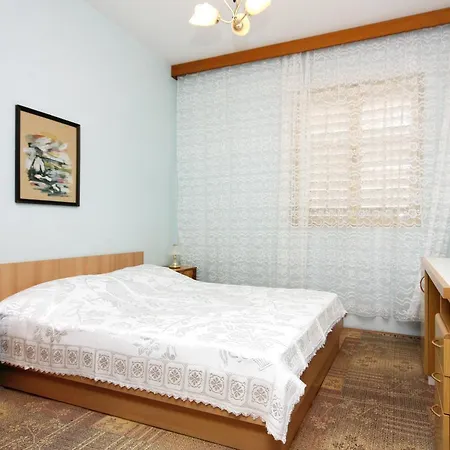 6082b Apartment Podgora (Split-Dalmatia)